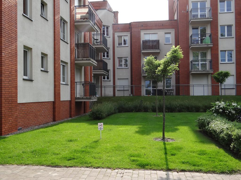 Best Inn Poznan Apartament Wojskowa Luaran gambar